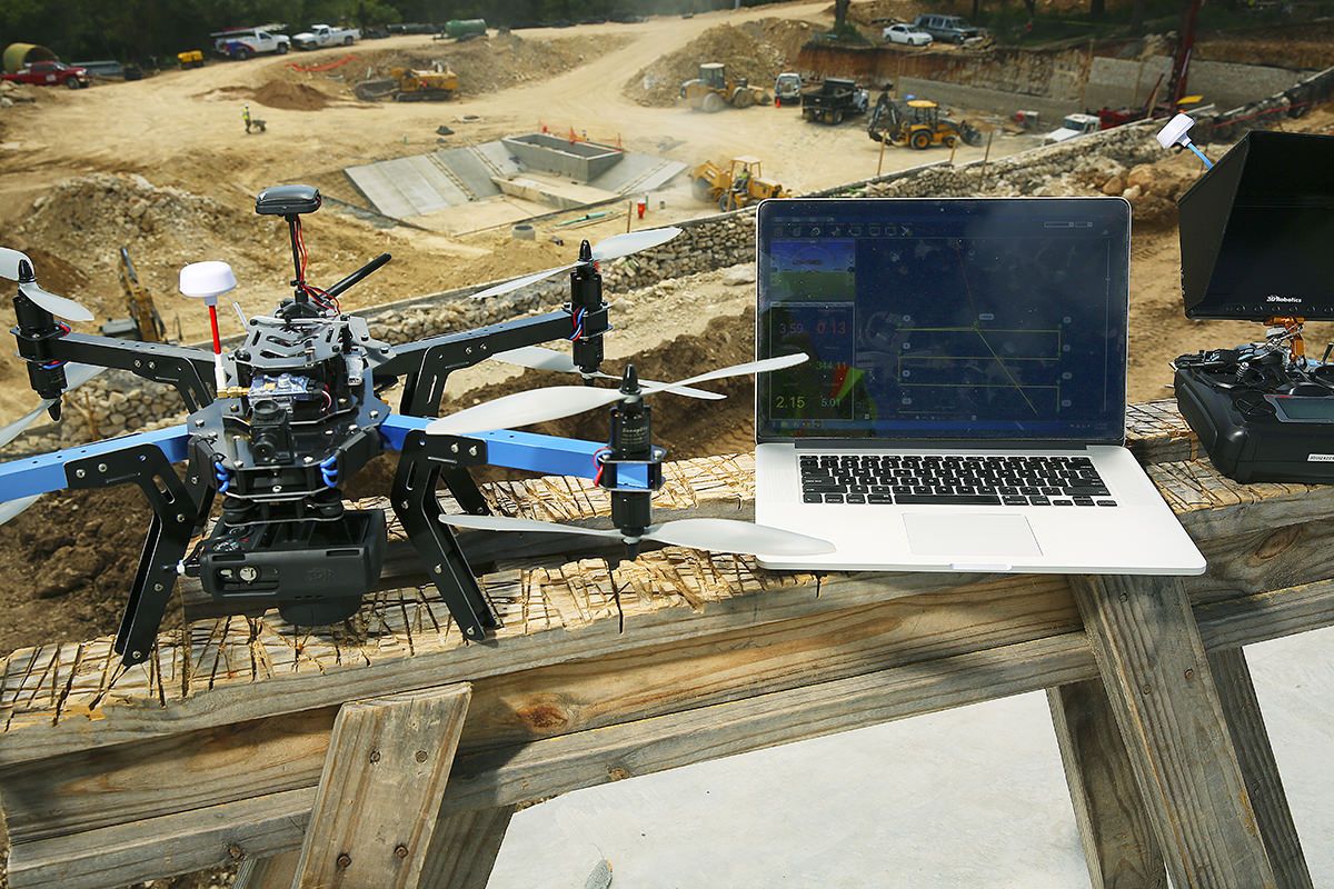 Bisnis sewa drone yang sedang dibutuhkan banyak orang
